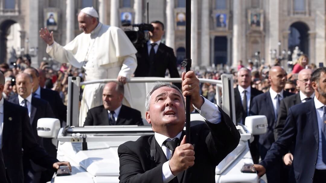 Churchbook still 3